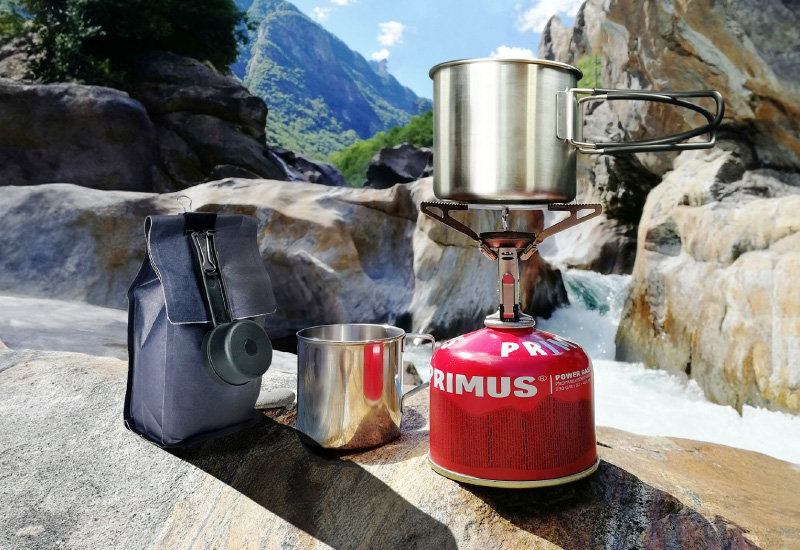 oceanrich × tent-Mark DESIGNS ポータブルオートコーヒードリッパー 使用イメージ3